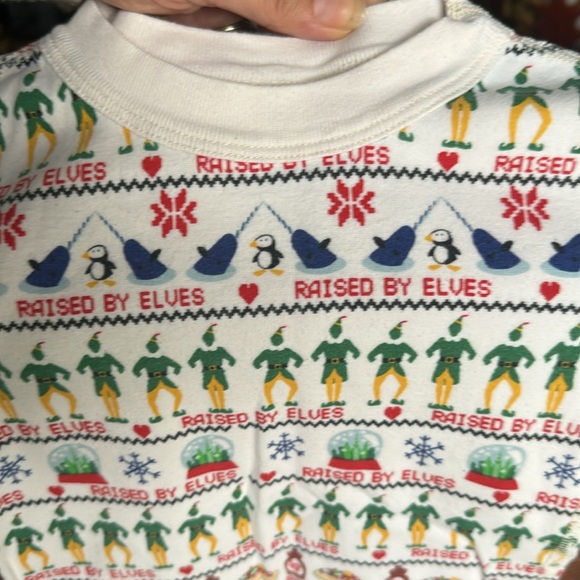 Hanna Andersson 4-T Elves -raised by elves print, Pajamas - Picture 7 of 12